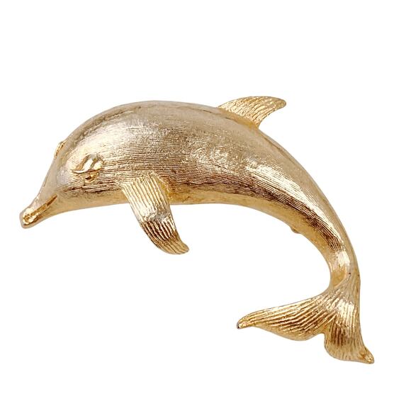 Mid Century Gold Tone Dolphin Brooch Figural Marine Animal Vintage Jewelry - Picture 1 of 7